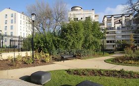 Best Western Rives De Paris La Defense